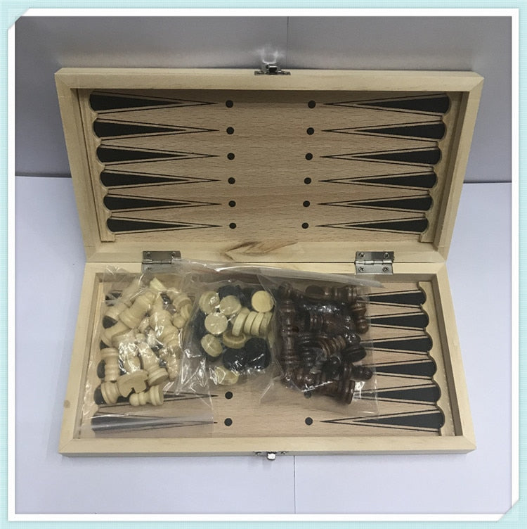 Jeu 3 en 1 : Jeu d'échec, Jeu de dame et Backgammon - les jeux en bois