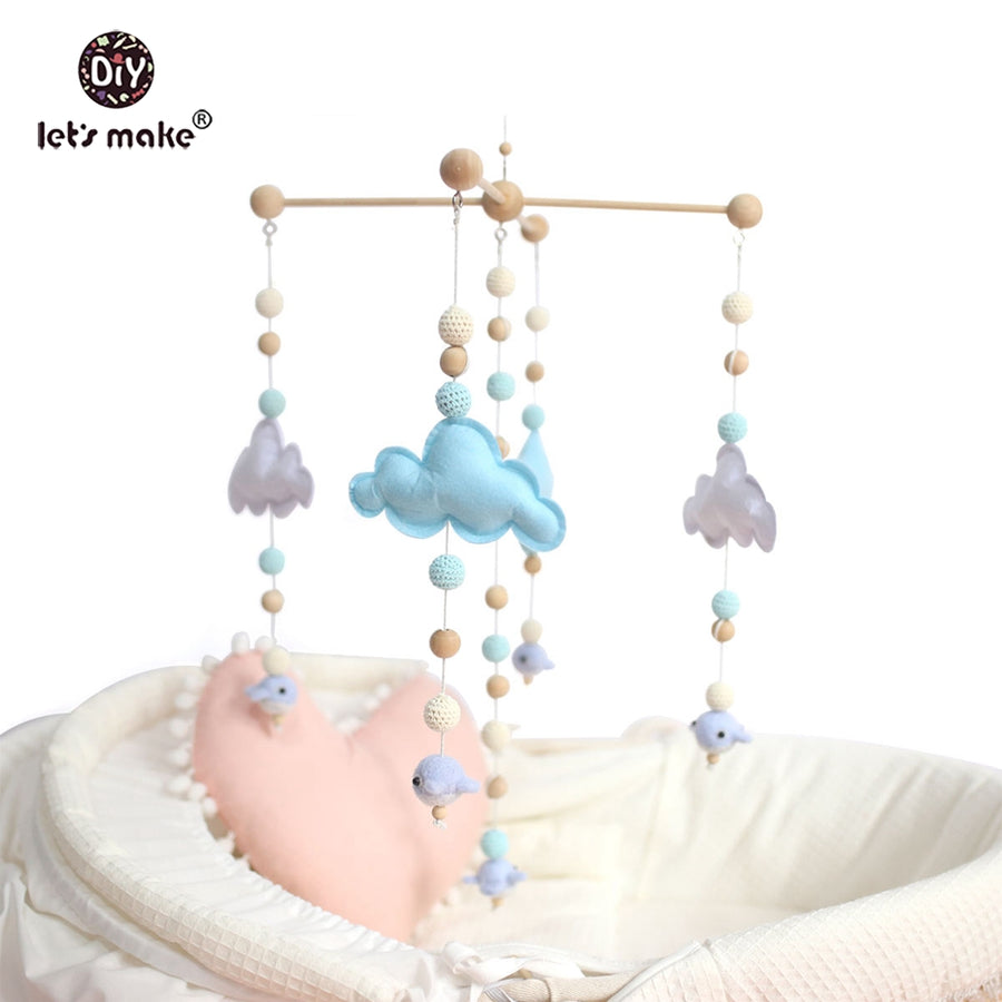 Mobile en bois nuages - les jeux en bois 